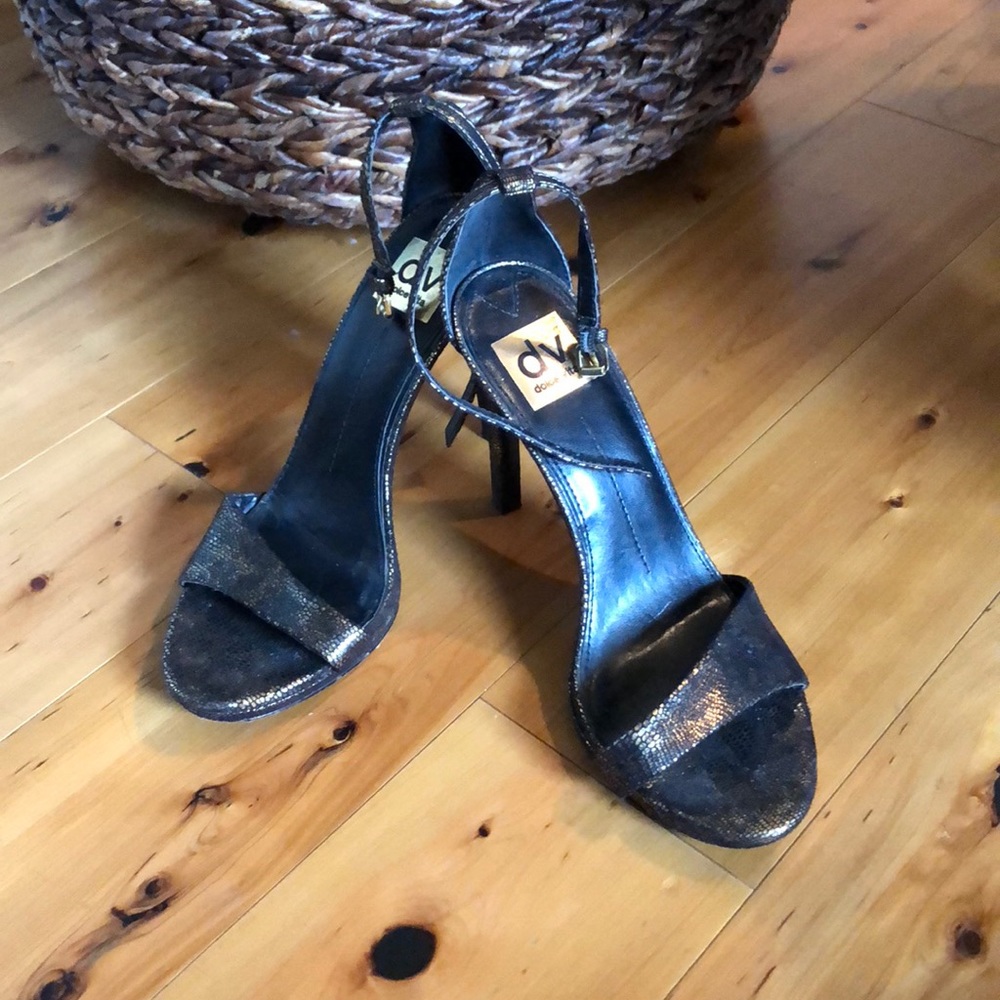 Dolce vita heel! Size 8